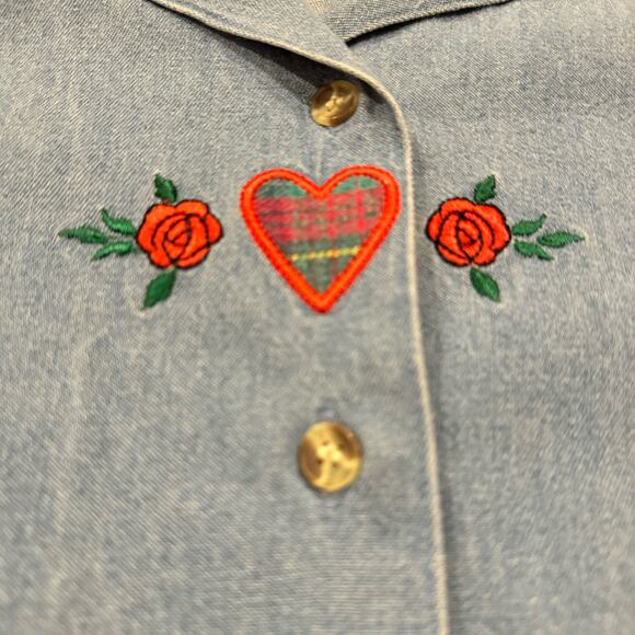 VTG Cabin Creek Women's L Denim Button Up Heart Roses Embroidery Cottage Core - Picture 4 of 10